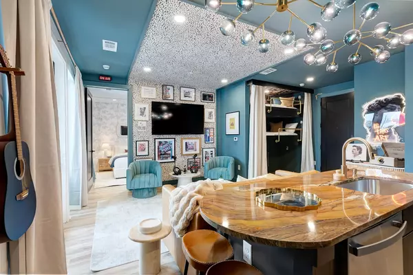 Nashville, TN 37210,245 Hermitage Ave #202