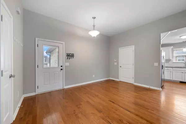 White House, TN 37188,406 Hobbs Dr