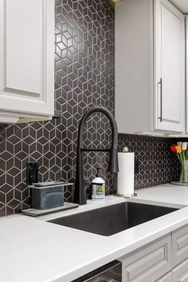 Nashville, TN 37205,6666 Brookmont Ter #1102