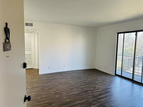 Madison, TN 37115,420 Walton Ln #I41