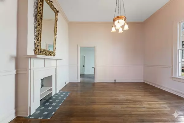 Columbia, TN 38401,1006 S High St