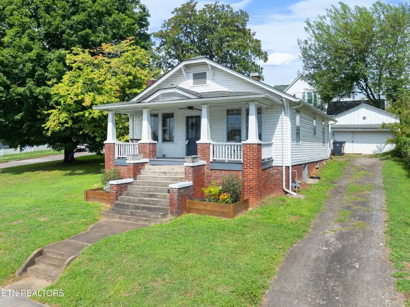 305 E Emerald Ave, Knoxville, TN 37917