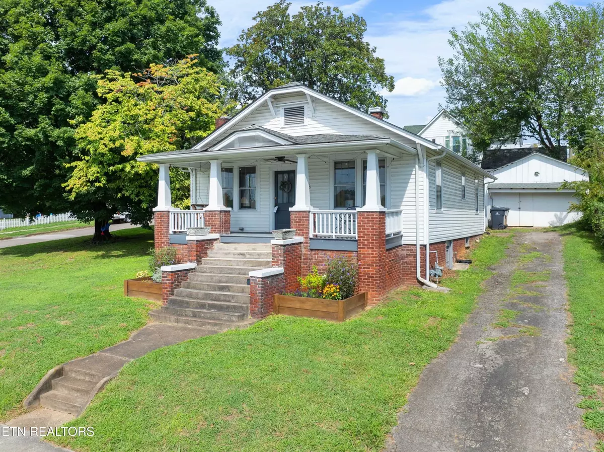 Knoxville, TN 37917,305 E Emerald Ave