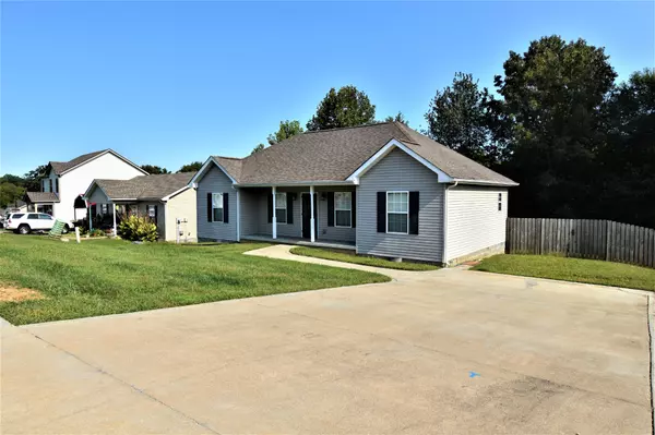 Clarksville, TN 37043,584 Cedar Valley Dr