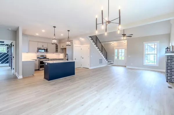 Clarksville, TN 37043,213 Harvest Moon Dr