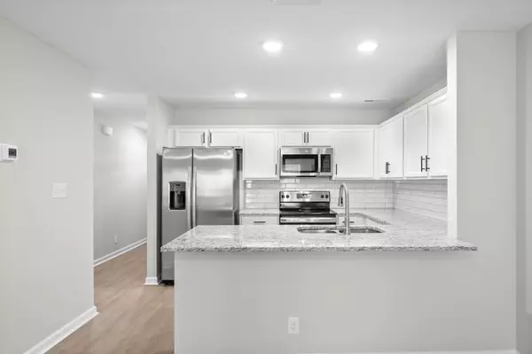 Clarksville, TN 37043,325 Longshadow Trl #E