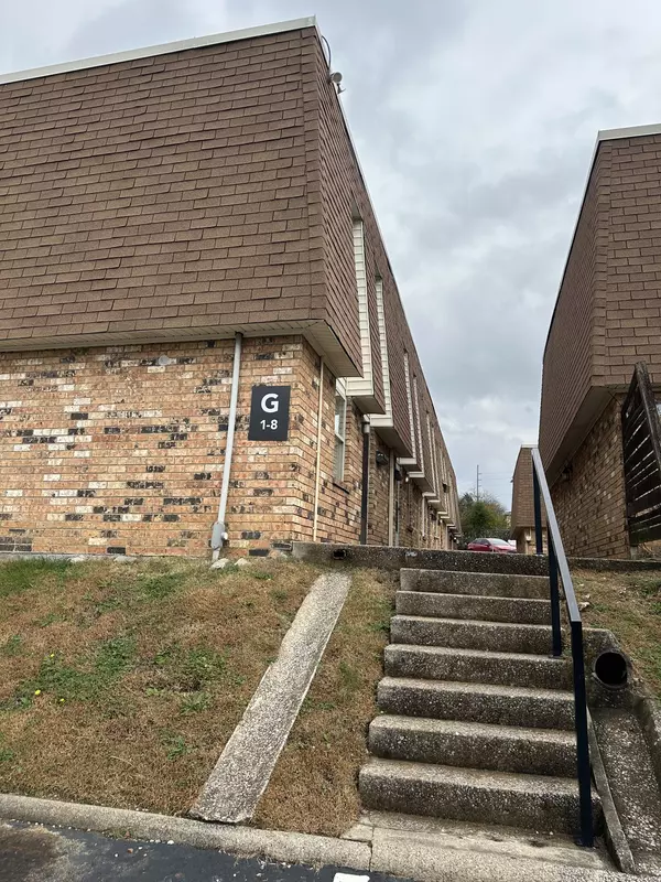 Nashville, TN 37211,370 Wallace Rd #G3