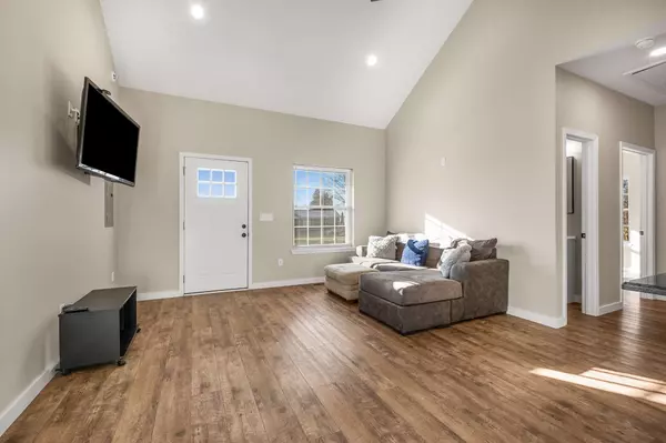 Mcminnville, TN 37110,502 Meadowbrook Dr