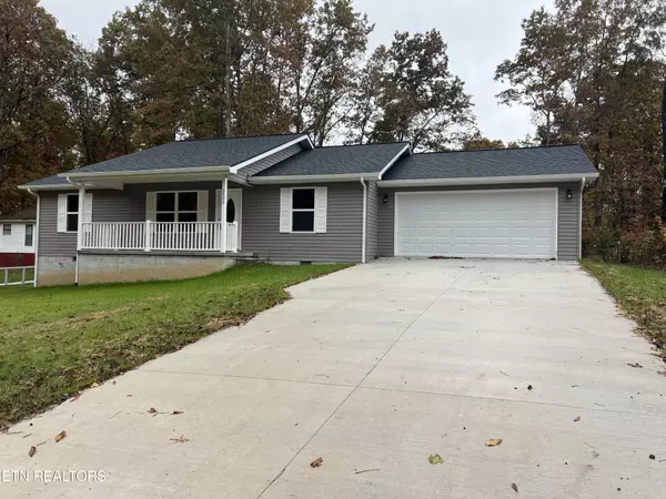 3002 Manhato Rd, Crossville, TN 38572