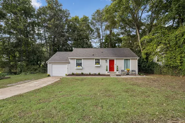 Nashville, TN 37209,5522 Bon Air Cir