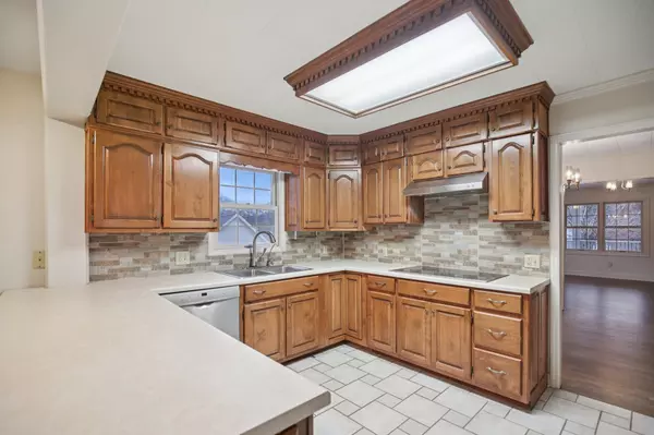 Columbia, TN 38401,1611 Columbia Ave