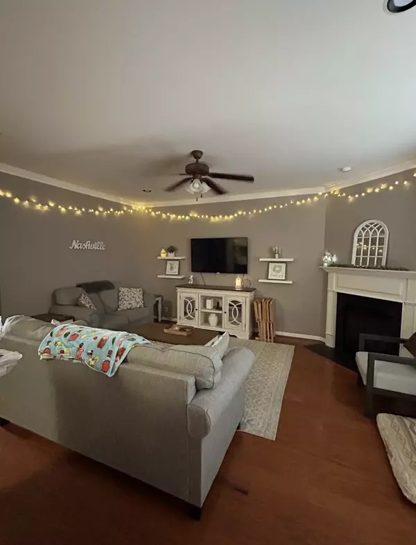 Nashville, TN 37214,412 Stone Chimney Ct