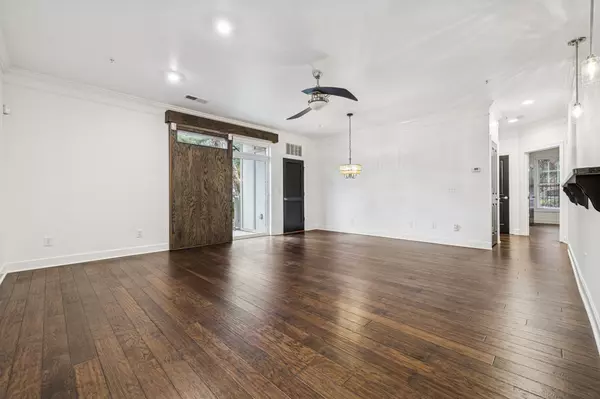 Nashville, TN 37203,3100 West End Circle #102