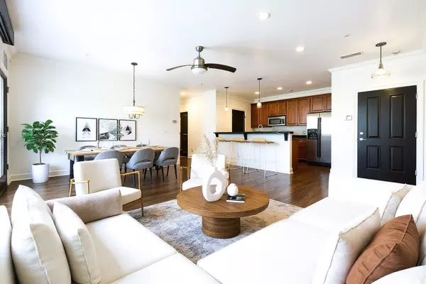 Nashville, TN 37203,3100 West End Circle #102