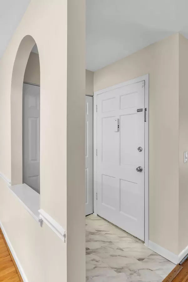 Nashville, TN 37215,3000 Hillsboro Pike #135