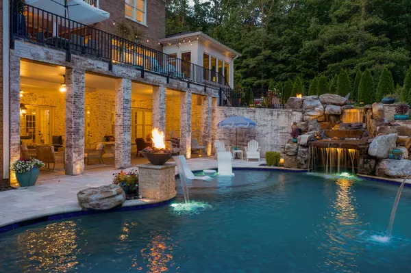 Ooltewah, TN 37363,6803 Silver Cloud Cove