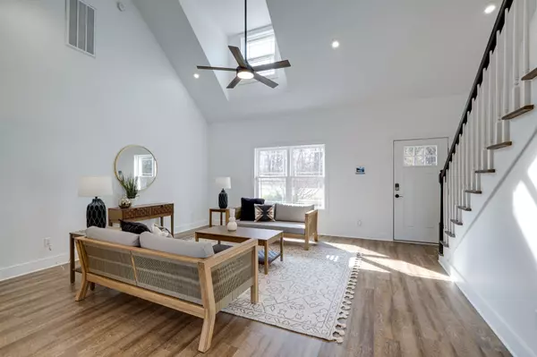 Charlotte, TN 37036,1020 Loggins Lane