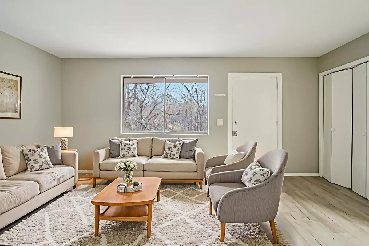 Nashville, TN 37211,550 Harding Pl #F121