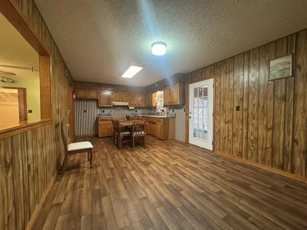 White Bluff, TN 37187,934 Jordan Cir