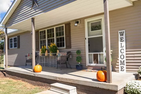 Mansfield, TN 38236,365 Little Benton Rd