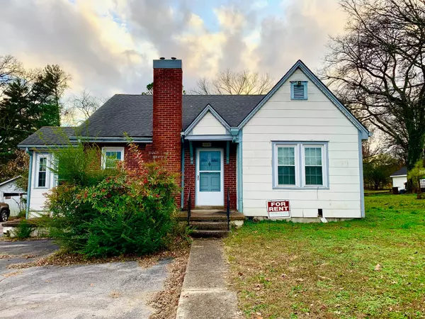 819 Union St, Shelbyville, TN 37160