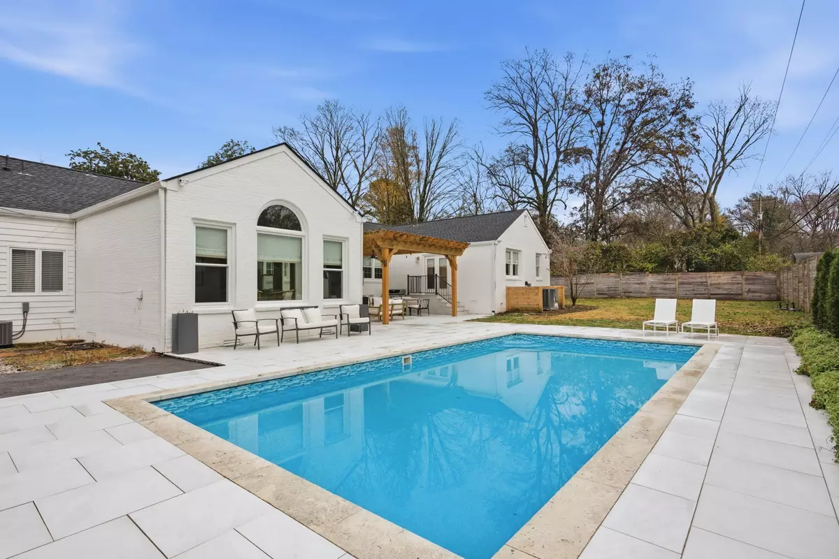 Nashville, TN 37205,107 Brookfield Ave