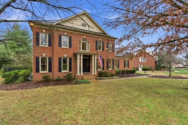 Brentwood, TN 37027,2046 Hunterwood Dr