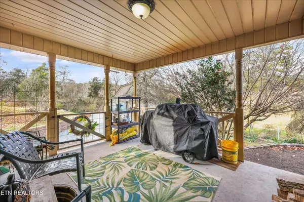 Maryville, TN 37803,2436 Allegheny Loop Rd