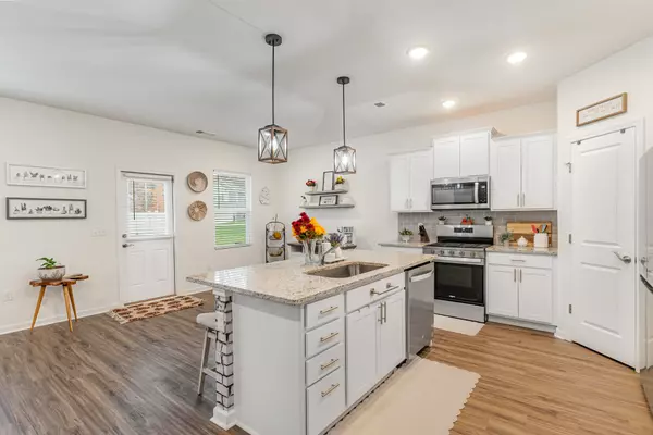 White House, TN 37188,428 Brook Avenue