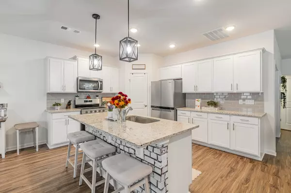 White House, TN 37188,428 Brook Avenue