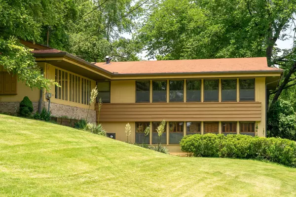 Mount Pleasant, TN 38474,706 Washington Ave