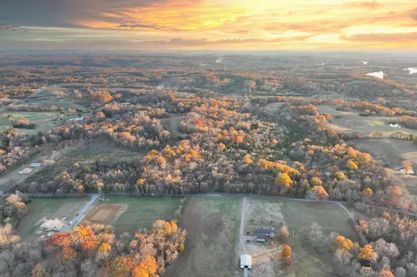 Castalian Springs, TN 37031,226 Macedonia Rd