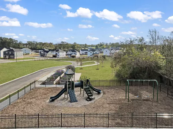 Columbia, TN 38401,2951 Sharpstone Drive