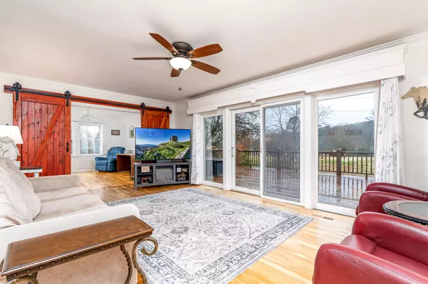 Hartsville, TN 37074,545 Puryears Bend Rd