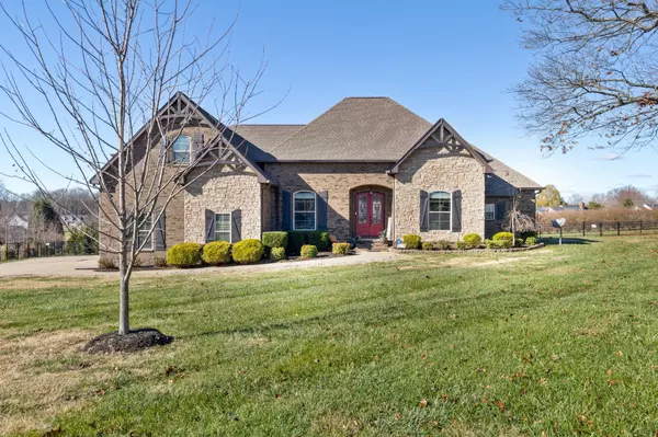 82 Deer Run Rd, Cross Plains, TN 37049
