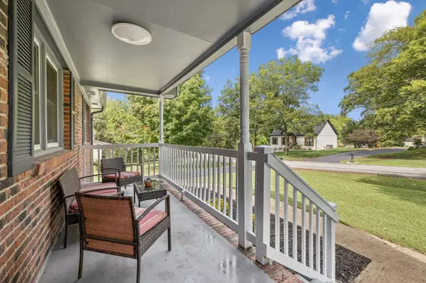 Columbia, TN 38401,108 Walnut Dr