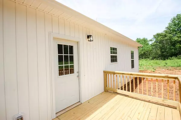 Sparta, TN 38583,88 River Oaks Drive