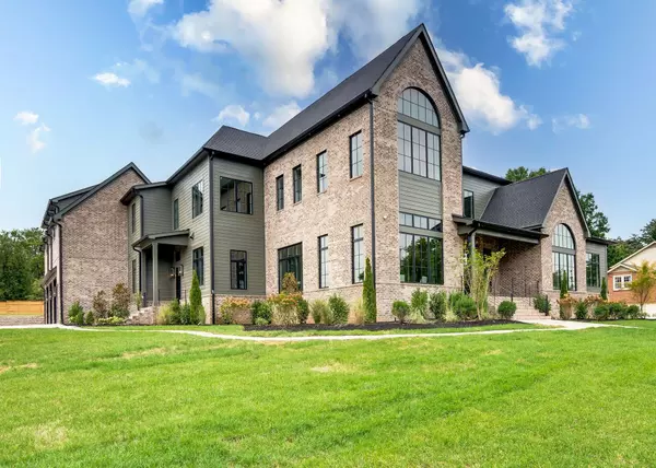 Brentwood, TN 37027,1529 Sam Houston Dr