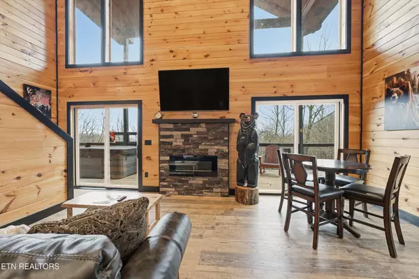 Gatlinburg, TN 37738,1110 Laddie Buck Lane