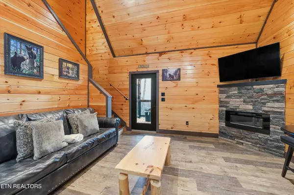 Gatlinburg, TN 37738,1104 Laddie Buck Lane