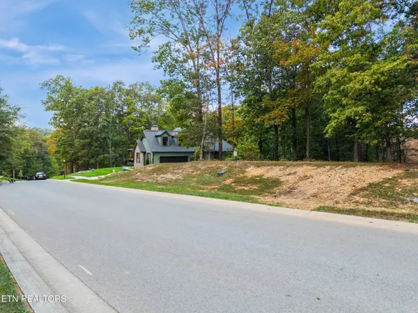 Loudon, TN 37774,1267 Old Dogwood Tr