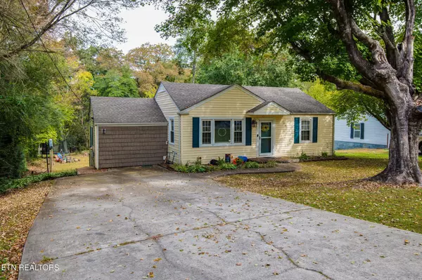 708 Tennessee Ave, Athens, TN 37303