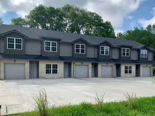 405 S 11th St #F, Clarksville, TN 37040