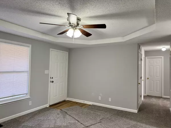 Clarksville, TN 37042,212 Bob White Dr