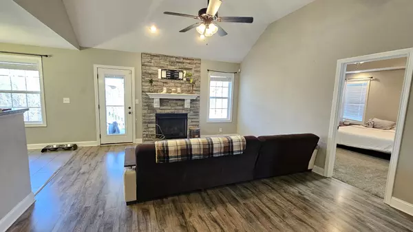 Clarksville, TN 37042,1804 Rains Rd