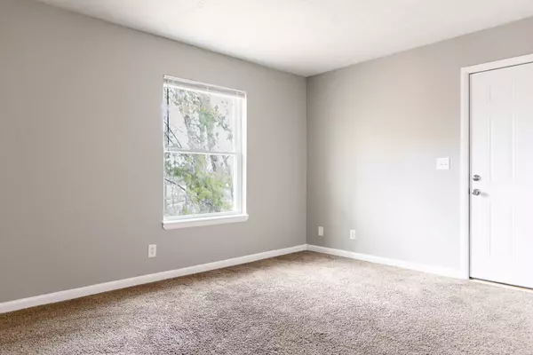 Dickson, TN 37055,100 Valley View Dr #E-49