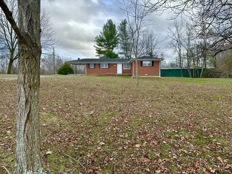 329 Poplar Dr, Red Boiling Springs, TN 37150