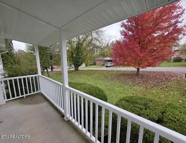 Crossville, TN 38555,184 Town Loop