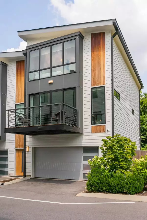 Nashville, TN 37208,2106 9th Ave #N #1 & 2