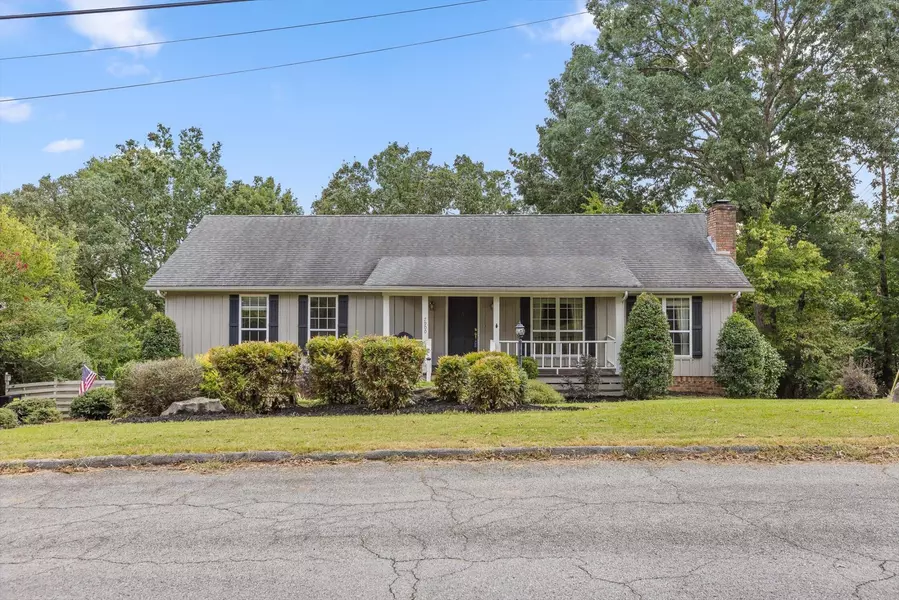 7900 Cove Ridge Drive, Hixson, TN 37343